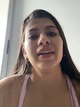 Lenapink19 online show from October 28, 2025, 9:39 pm