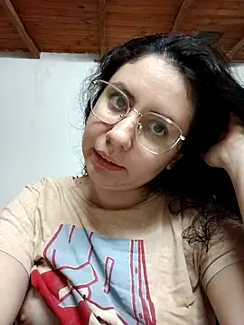 marmary84 online show from May 7, 2026, 4:18 am