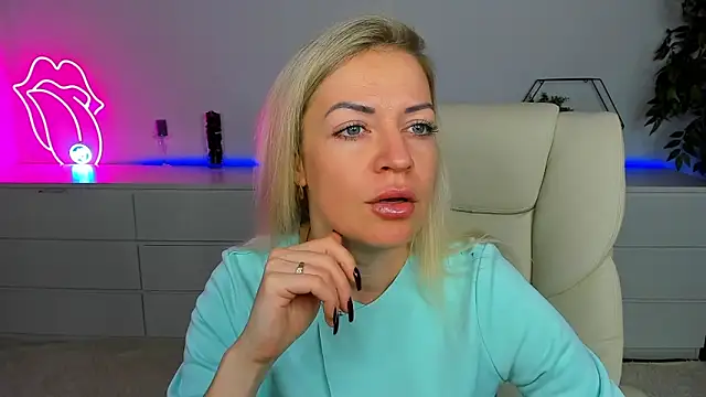 Anna Snows online show from September 20, 2025, 6:31 pm