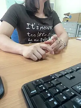 -NhaKy22 online show from April 13, 2026, 2:06 am