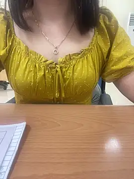 -NhaKy22 online show from April 18, 2026, 3:54 am