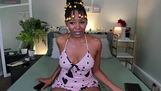 HotStellaaa online show from April 21, 2026, 1:42 am