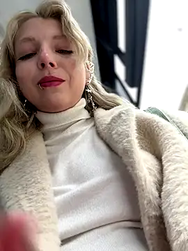 EveLittleSinner online show from October 12, 2025, 8:46 am