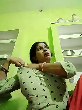 Snapshot of Hot-piuy chatting on September 16, 2025, 8:54 pm Hot-piuy online show from September 16, 2025, 8:54 pm