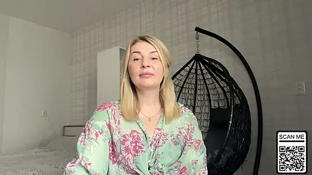 Blondie xoxoxo online show from March 26, 2026, 10:32 am