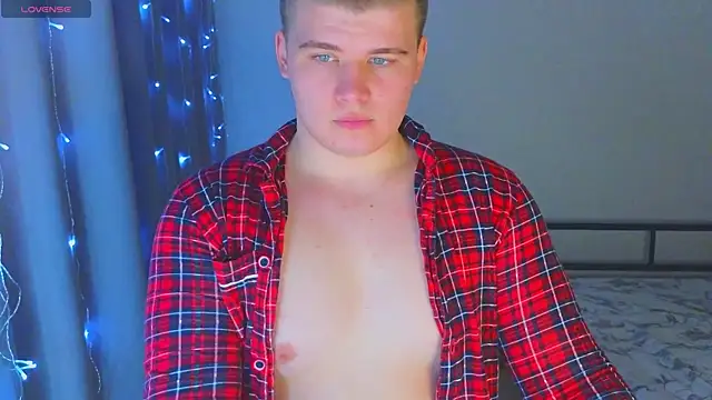 kittenmurr online show from January 10, 2026, 10:39 am