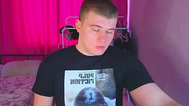 kittenmurr online show from March 9, 2026, 4:27 am