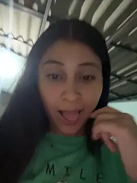 Snapshot of Lucy0212 chatting on November 9, 2025, 1:04 am Lucy0212 online show from November 9, 2025, 1:04 am