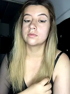 Blair Bunnyy online show from November 12, 2025, 9:21 am