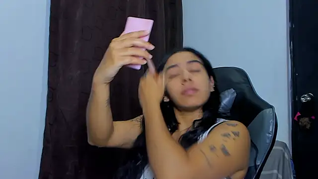 violet and myers online show from February 5, 2026, 3:33 am