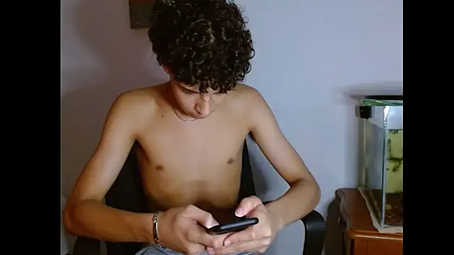 Snapshot of Xtremeplay_18 chatting on October 3, 2025, 9:56 pm Xtremeplay 18 online show from October 3, 2025, 9:56 pm