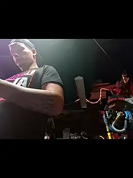 twistafatpipe online show from October 20, 2025, 6:25 am