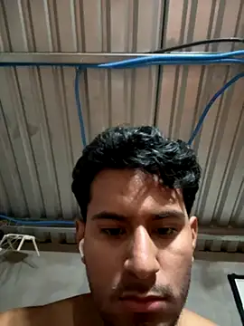 Johnxxx22 online show from November 14, 2025, 8:13 am