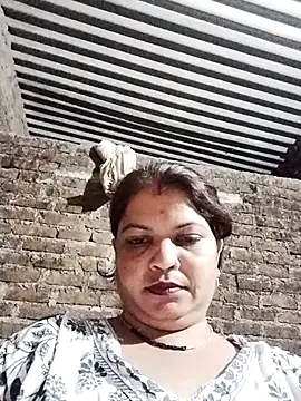 Bhavna hot online show from October 4, 2025, 11:47 pm
