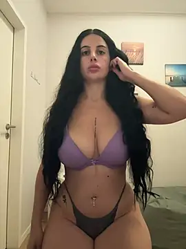 Snapshot of baddieworld1 chatting on April 28, 2026, 11:04 am baddieworld1 online show from April 28, 2026, 11:04 am