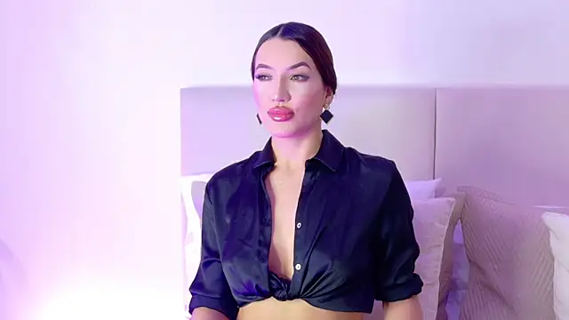 Snapshot of Bella-taylorr chatting on September 9, 2025, 9:47 pm Bella-taylorr online show from September 9, 2025, 9:47 pm