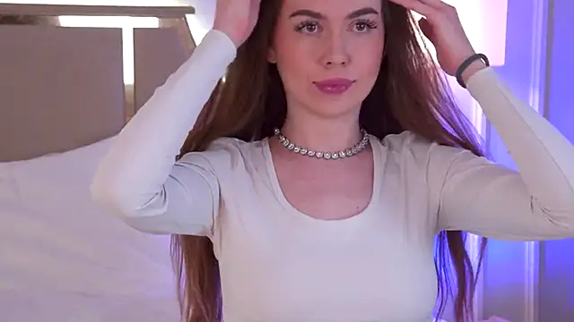 AshleyEvance online show from November 25, 2025, 4:01 am