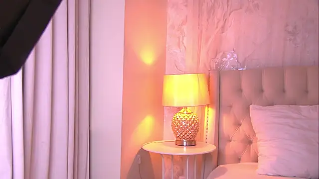 Snapshot of AshleyEvance chatting on March 27, 2026, 6:19 am AshleyEvance online show from March 27, 2026, 6:19 am