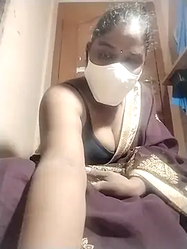 Snapshot of Megha_21 chatting on October 12, 2025, 6:18 pm Megha 21 online show from October 12, 2025, 6:18 pm