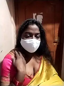 Snapshot of Megha_21 chatting on October 15, 2025, 10:32 pm Megha 21 online show from October 15, 2025, 10:32 pm