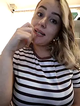 CurvyLust x online show from November 13, 2025, 3:55 pm