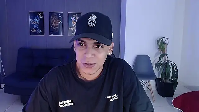 david santos16 online show from September 13, 2025, 4:34 am