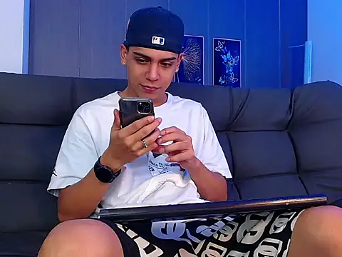 david santos16 online show from October 10, 2025, 12:20 am