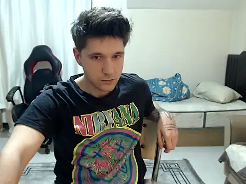 2handsomemann online show from February 10, 2026, 5:06 pm