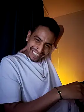 Juann-cock online show from November 27, 2025, 4:14 am