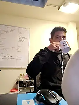 Juann-cock online show from January 12, 2026, 11:37 am