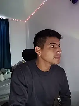 Juann-cock online show from February 4, 2026, 1:28 pm