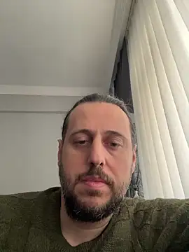 Snapshot of paleron34 chatting on February 14, 2026, 8:11 am paleron34 online show from February 14, 2026, 8:11 am