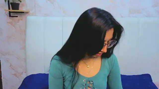 VioletxBloom online show from November 12, 2025, 7:46 pm