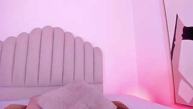 AmbarEvans  online show from January 9, 2026, 12:19 pm