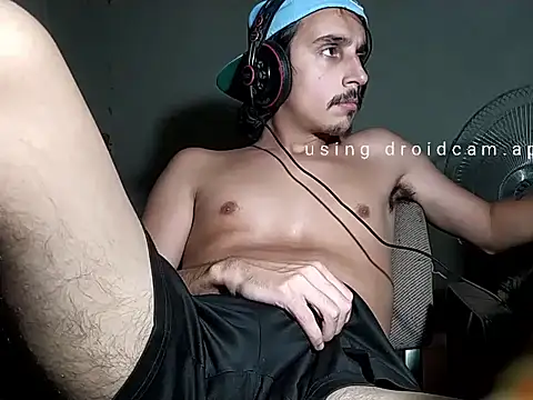 Snapshot of papito20cm chatting on December 15, 2025, 12:15 am papito20cm online show from December 15, 2025, 12:15 am