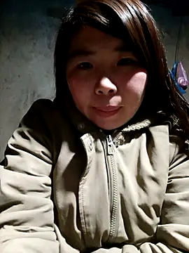 quynhkoolbae online show from November 21, 2025, 2:16 pm