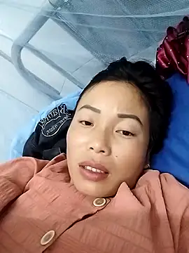 Annaacutee online show from October 17, 2025, 11:35 am