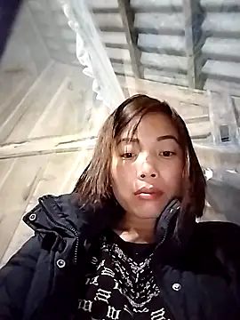 Annaacutee online show from November 17, 2025, 12:55 pm