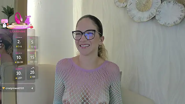 Velora   online show from September 11, 2025, 3:39 am