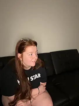 ScarlettSinner online show from October 24, 2025, 2:41 am