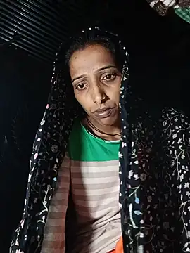 Snapshot of Pinki_thakur_1 chatting on July 8, 2026, 8:24 pm Pinki thakur 1 online show from July 8, 2026, 8:24 pm
