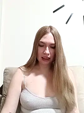 KisaVixen online show from March 18, 2026, 9:51 pm