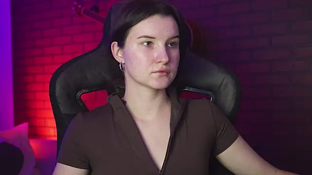 AgataWillis online show from October 11, 2025, 4:33 am