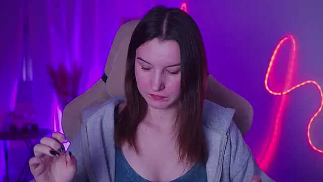 AgataWillis online show from November 4, 2025, 5:39 am