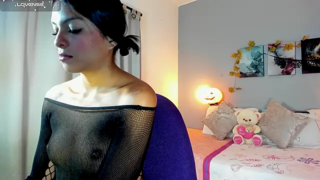 Snapshot of Miaa_z1 chatting on October 20, 2025, 1:11 pm Miaa z1 online show from October 20, 2025, 1:11 pm