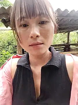 linda bae00 online show from September 28, 2025, 1:22 am