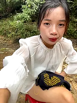 beobeo 2xx online show from October 5, 2025, 2:54 am