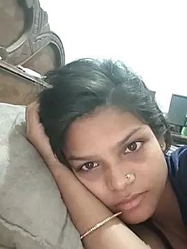 Komal0099 online show from October 9, 2025, 2:42 am