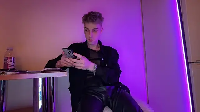 davesinner online show from April 6, 2026, 3:37 am