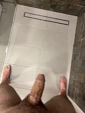 MrZli online show from November 4, 2025, 5:23 pm